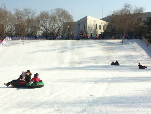 沈陽雪上嘉年華正式開幕，河北迪特加油助威